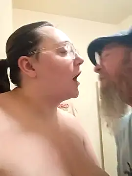 pinkcheetah12 online show from March 28, 3:44 pm