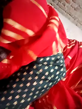Snapshot of mantraverma chatting on April 3, 6:44 am mantraverma online show from April 3, 6:44 am