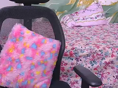 bold-smirthii online show from February 28, 5:08 am