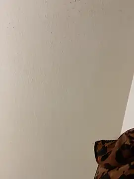 Snapshot of Davineniy chatting on February 23, 4:54 am Davineniy online show from February 23, 4:54 am