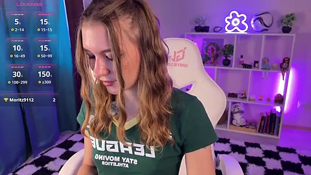 KellySunn online show from July 10, 8:07 am