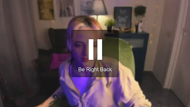 SarahShelby online show from June 5, 8:58 pm