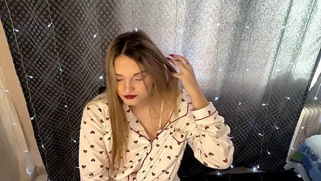 EmllyLighty online show from January 18, 9:24 am