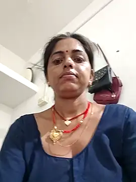 Mahima rani34 online show from June 20, 10:34 pm
