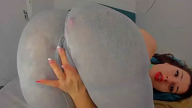 RedAssHottie online show from March 16, 7:15 am