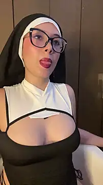 EmmaInPink online show from February 21, 5:58 pm