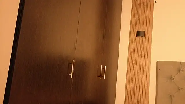 cute emmma online show from April 15, 11:06 am