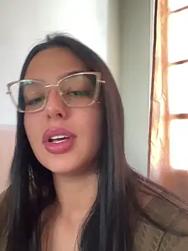 jujuarantes  2026 online show from April 24, 2:19 pm