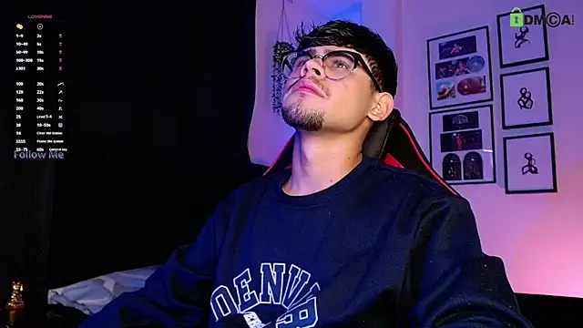 isaac saenzs online show from January 16, 9:30 pm