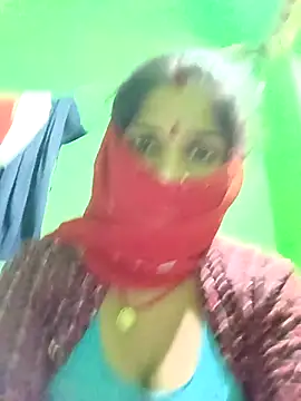 Snapshot of Kashish_Love143 chatting on April 14, 4:24 pm Kashish Love143 online show from April 14, 4:24 pm