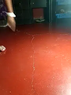 Hot-Angale online show from April 16, 6:30 pm