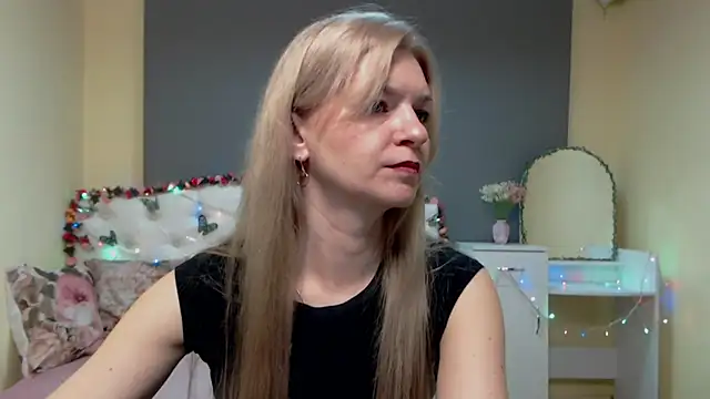 MelissaTyler online show from March 1, 6:04 am