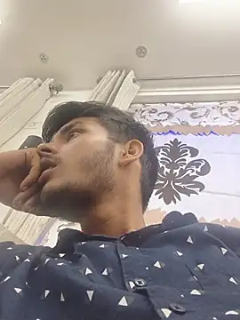 Snapshot of badaa_lund chatting on July 18, 6:01 pm badaa lund online show from July 18, 6:01 pm