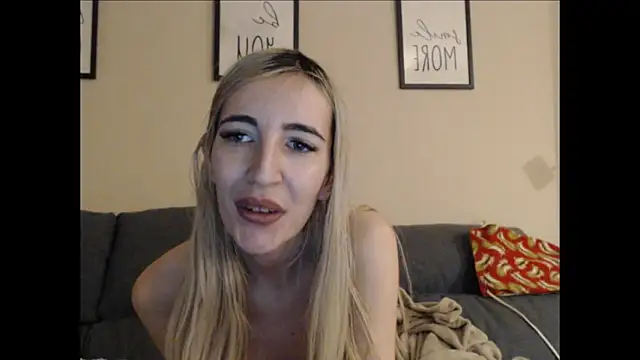 BarbieBlondieGirl online show from May 24, 10:26 pm