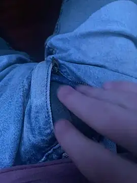 LittleGuy 2007 online show from April 22, 9:16 pm