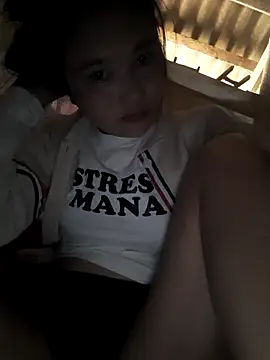 Snapshot of oh-july chatting on February 13, 9:27 am oh-july online show from February 13, 9:27 am