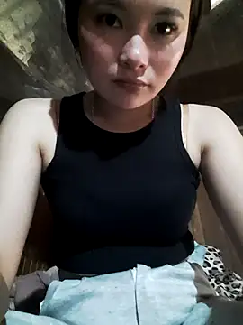 Snapshot of oh-july chatting on March 4, 1:55 am oh-july online show from March 4, 1:55 am