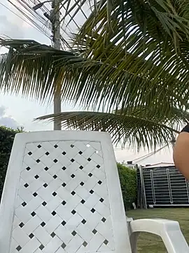 Snapshot of Isadora_ryu chatting on February 11, 10:15 pm Isadora ryu online show from February 11, 10:15 pm