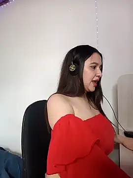 Laia  Evanss online show from April 8, 4:29 pm
