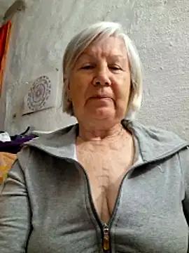 KlaudiaDarling online show from May 19, 5:52 pm
