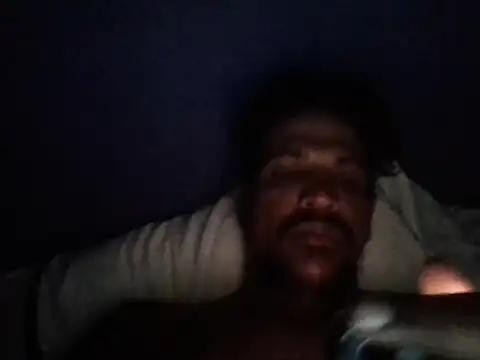 Snapshot of bigdick211292 chatting on February 3, 6:13 pm bigdick211292 online show from February 3, 6:13 pm