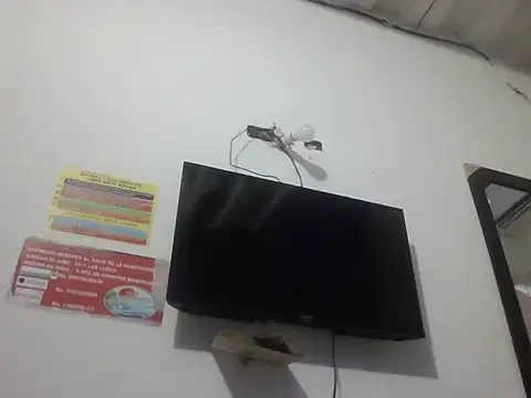 Snapshot of bigdick211292 chatting on February 21, 9:10 am bigdick211292 online show from February 21, 9:10 am