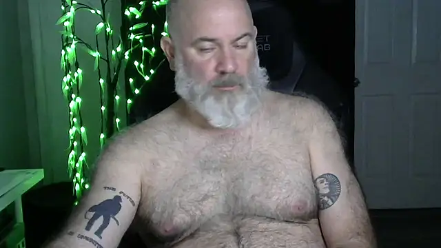 XJJ77x online show from July 31, 1:38 am
