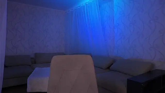 hexiir online show from April 6, 7:04 pm