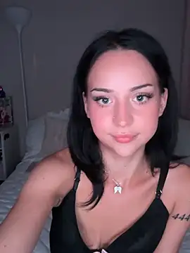 Tiffytooopretty online show from July 29, 6:55 am