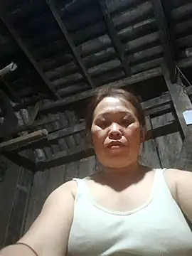 dakota-kis online show from April 8, 12:27 pm