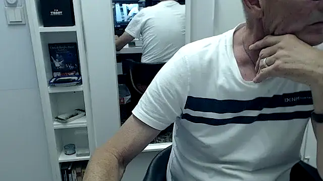 german gay online show from August 6, 9:55 am