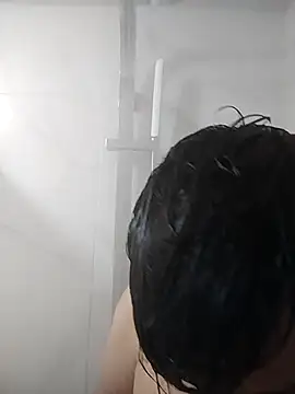 Snapshot of latinomoreno95 chatting on January 14, 8:25 pm latinomoreno95 online show from January 14, 8:25 pm