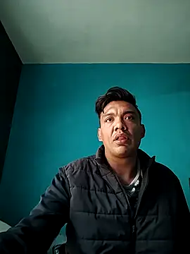 Snapshot of latinomoreno95 chatting on January 31, 7:34 pm latinomoreno95 online show from January 31, 7:34 pm