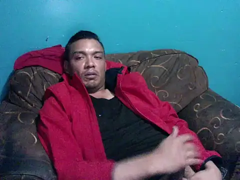 Snapshot of latinomoreno95 chatting on March 6, 2:19 am latinomoreno95 online show from March 6, 2:19 am