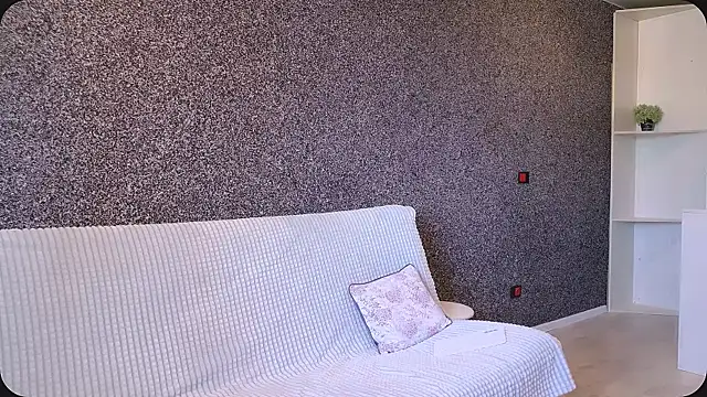 Snapshot of Amanda_Luxe chatting on June 24, 2:21 am Amanda Luxe online show from June 24, 2:21 am