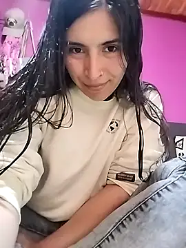 Snapshot of Emily_Gree chatting on January 14, 8:58 pm Emily Gree online show from January 14, 8:58 pm