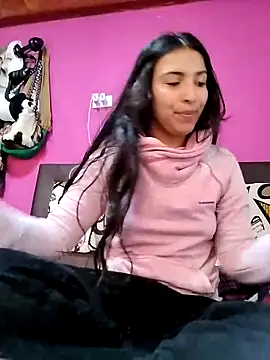 Snapshot of Emily_Gree chatting on February 1, 2:59 pm Emily Gree online show from February 1, 2:59 pm