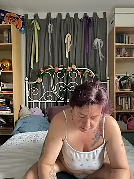 NymphoBuzi online show from May 24, 3:06 pm