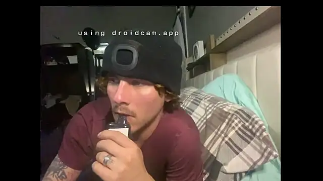 Snapshot of Derrick7799 chatting on January 15, 6:40 am Derrick7799 online show from January 15, 6:40 am