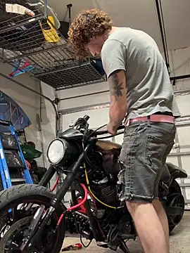 Snapshot of Derrick7799 chatting on February 1, 1:15 am Derrick7799 online show from February 1, 1:15 am