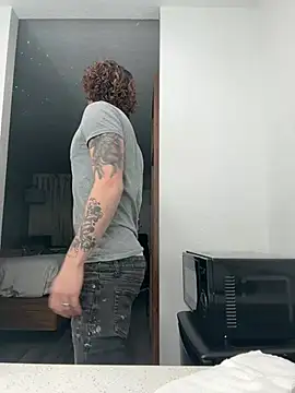 Snapshot of Derrick7799 chatting on February 21, 7:42 am Derrick7799 online show from February 21, 7:42 am