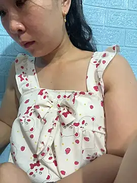 Nice-happy123 online show from June 30, 3:18 am