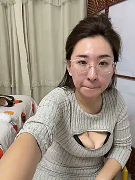 Jingjingxiang-520 online show from February 4, 2:23 pm