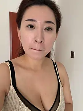 Jingjingxiang-520 online show from May 25, 1:11 am