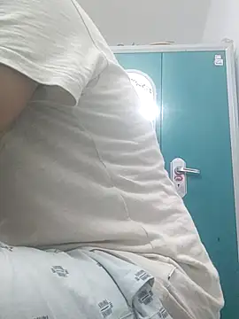 sevanty77 online show from February 22, 5:11 pm