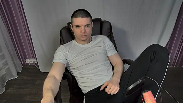 LoveMike1 online show from April 14, 4:57 pm