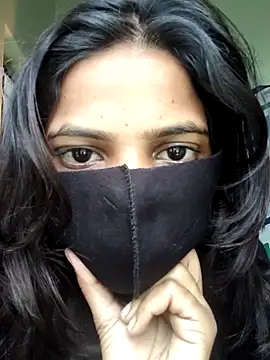 Snapshot of nishi_garg_0 chatting on January 7, 6:27 am nishi garg 0 online show from January 7, 6:27 am