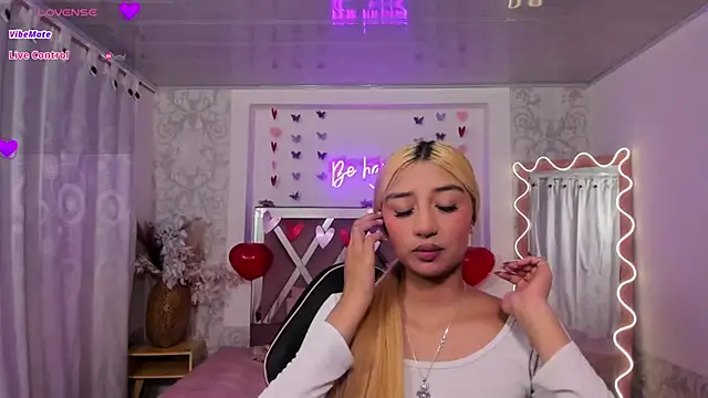 IRINA TAY1 online show from February 27, 4:23 am