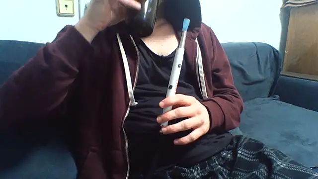Snapshot of KaelNox chatting on April 27, 7:56 pm KaelNox online show from April 27, 7:56 pm