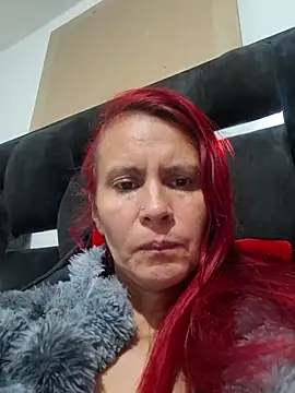 Snapshot of cintia_love chatting on May 25, 10:27 pm cintia love online show from May 25, 10:27 pm